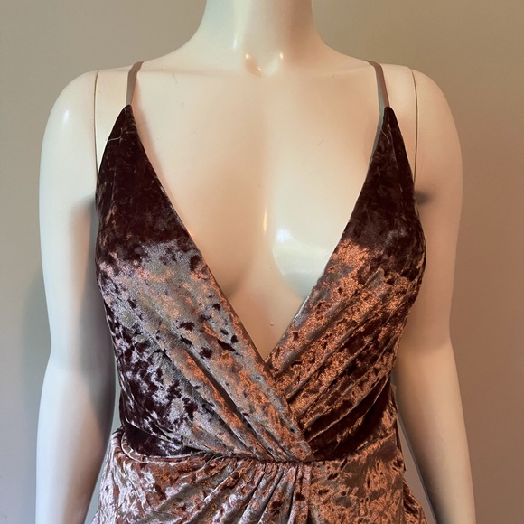 Gianni Bini Velvet Wrap Brown Mini Dress Size L - Picture 4 of 7
